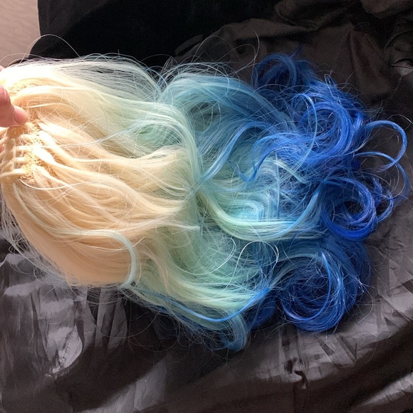 Hair extensions Bleach blonde blue claw clip on ponytail wig - Picture 6 of 8